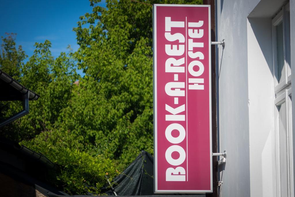 Book-A-Rest Hostel Bucharest Exterior photo